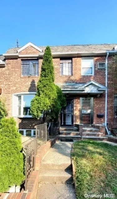 33-07 143rd St #1405, Flushing, NY 11354