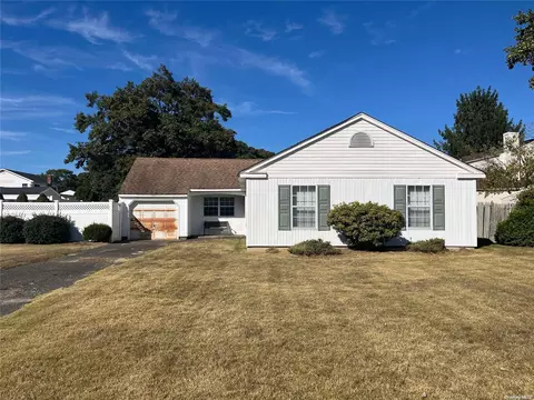 3 W Carston St, Selden, NY 11784