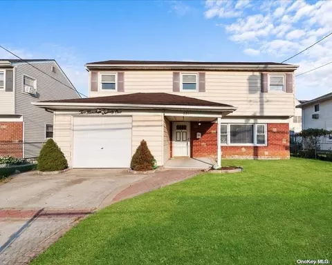 221 Saint Marks Ave, Freeport, NY 11520