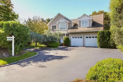 151 Berry Hill Rd, Syosset, NY 11791