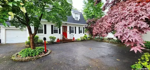 46 Adeline Pl, Valley Stream, NY 11581