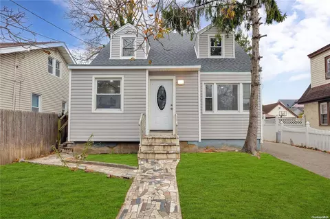 74 Kernochan Ave, Hempstead, NY 11550