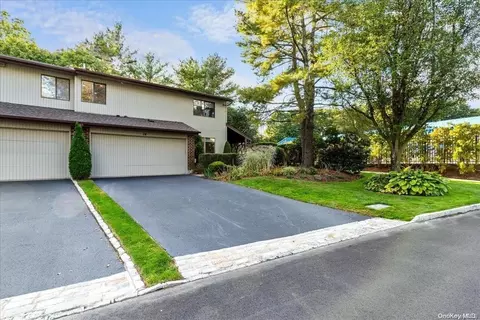 14 Club Dr S #-, Jericho, NY 11753
