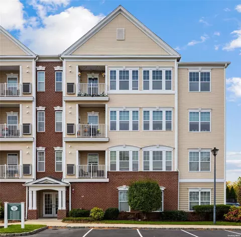 1141 Kirkland #1141, Central Islip, NY 11722