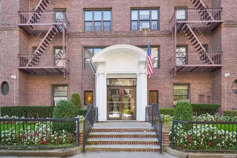 73-20 Austin St #5R, New York, NY 11375