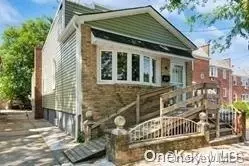 89-18 Desarc Rd, New York, NY 11417