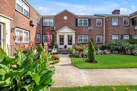 69-25 213 St #A, Oakland Gardens, NY 11364