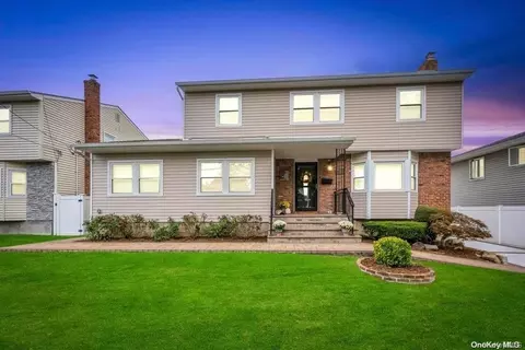 1826 Cornelius Ave, Wantagh, NY 11793