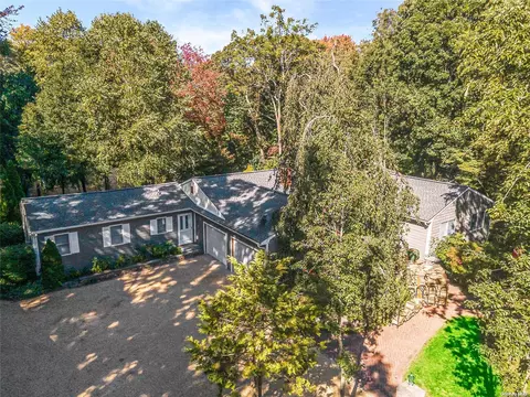 24 Long Bow Rd, Wading River, NY 11792