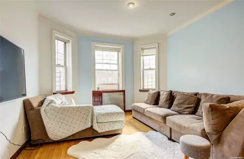 76-36 113 St #4A, Forest Hills, NY 11375