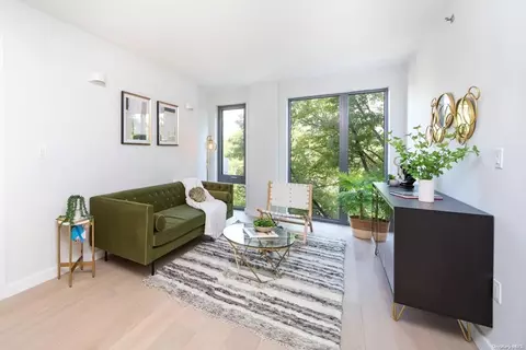 136-80 41 Ave #3H, New York, NY 11355
