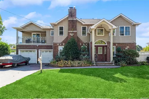 822 Northern Pkwy, Uniondale, NY 11553
