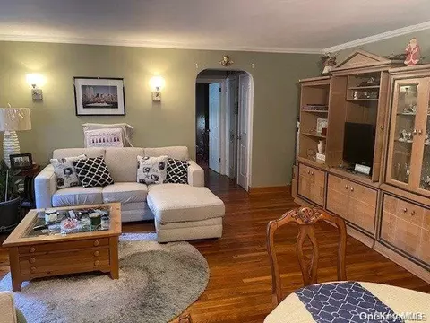 22-40 80 St #2B, East Elmhurst, NY 11370