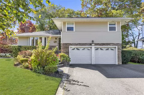 29 Mellow Ln, Jericho, NY 11753