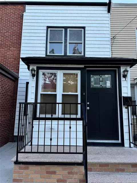 152-25 118th Ave, New York, NY 11434
