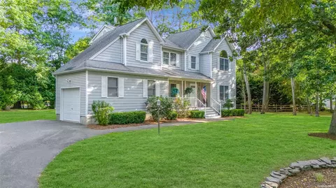 455 Beebe Dr, Cutchogue, NY 11935