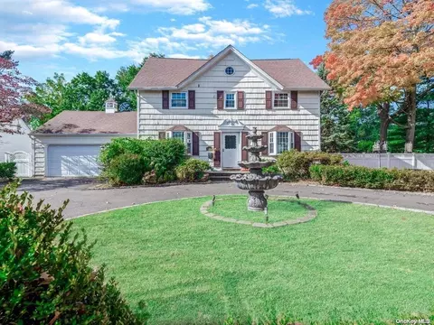 225 Hilton Ave, Hempstead, NY 11550