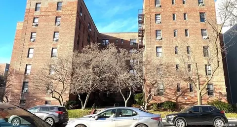 144-11 Sanford Ave #1J, Flushing, NY 11355