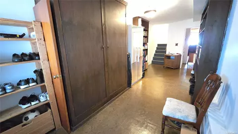 30-52 74th St, New York, NY 11370