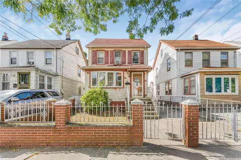 111-10 203rd St, New York, NY 11412
