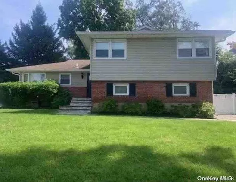 Undisclosed, Glen Cove, NY 11542