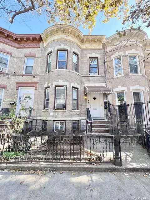 197 Grant Ave, Brooklyn, NY 11208