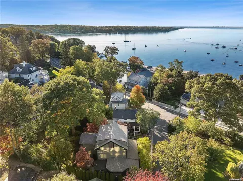 71 Park Way, Sea Cliff, NY 11579