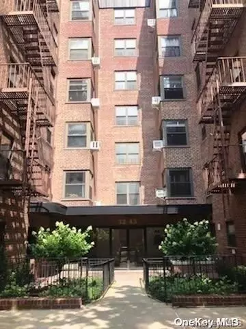 32-40 92nd St #B607, New York, NY 11369