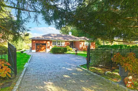 192 Stony Hollow Rd, Greenlawn, NY 11740