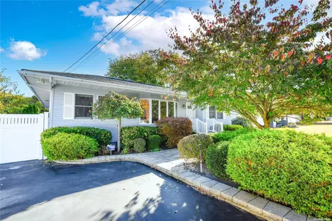 23 Forrest Ave, Centereach, NY 11720