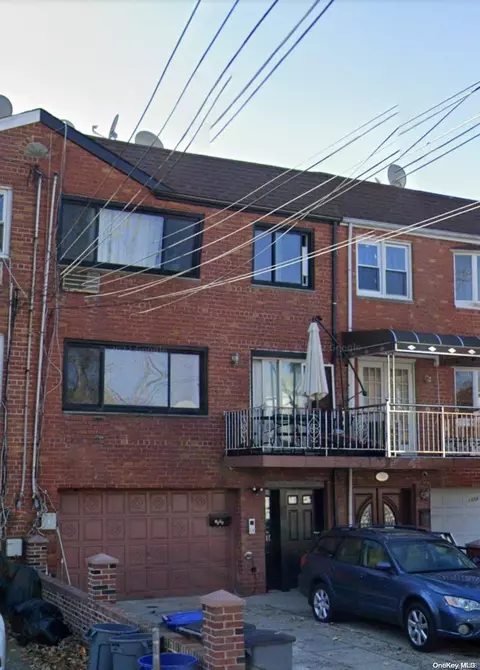 1056 E 84th St, New York, NY 11236