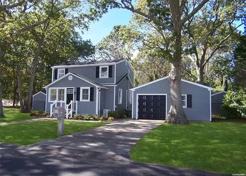 96 Madison St, Mastic, NY 11950