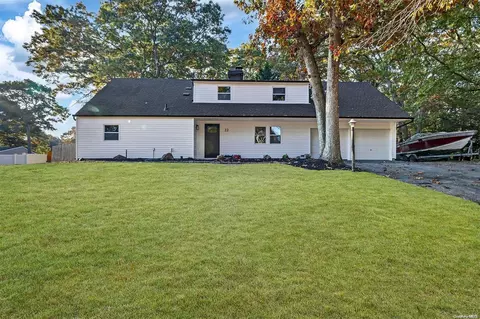 22 Shearwater Way, Centereach, NY 11720