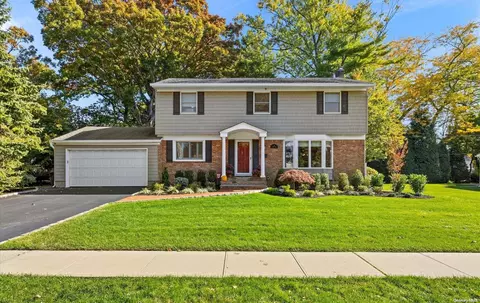 23 Donald Dr, Syosset, NY 11791
