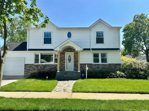 3400 Walters Ave, Wantagh, NY 11793