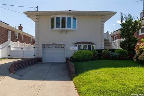 96-08 161st Ave, New York, NY 11414