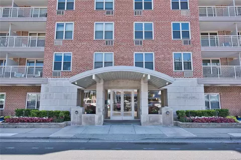 410 E Broadway #6C, Long Beach, NY 11561