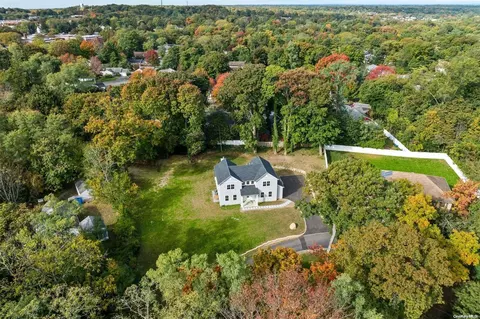 59 Crooked Hill Rd, Huntington, NY 11743