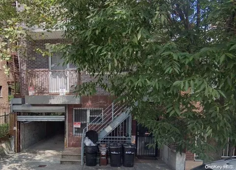 65-33 38th Ave #4, New York, NY 11377