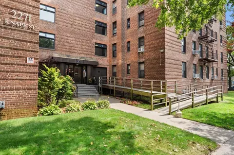 2271 Knapp St #1F, Brooklyn, NY 11229