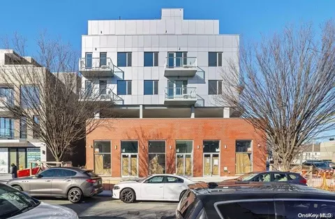 150-23 Barclay Ave #4E, Flushing, NY 11355