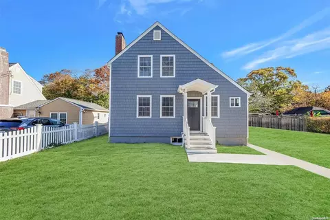 283 Lombardy Blvd, Bay Shore, NY 11706