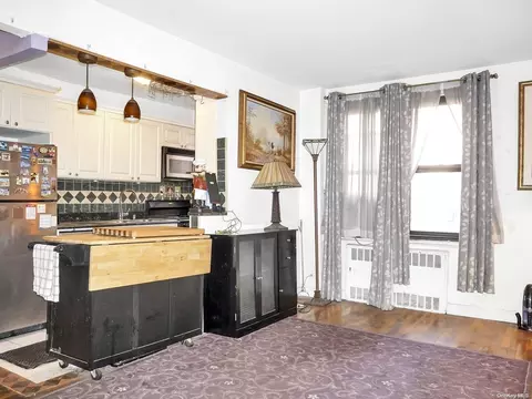150-30 71 Ave #1F, New York, NY 11367