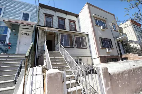 1331 Chisholm St, New York, NY 10459