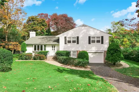 23 Highview Blvd, Brookhaven, NY 11719