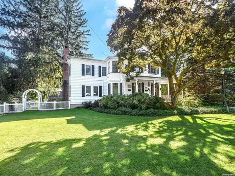 79 Downing Ave, Sea Cliff, NY 11579