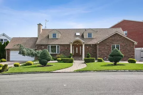 198-05 Epsom Crse, New York, NY 11423