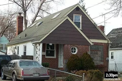 844 Taft St, West Hempstead, NY 11552