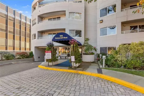 100 Cuttermill Rd #4B, North Hempstead, NY 11021