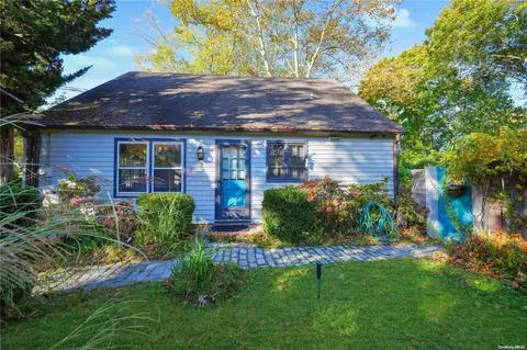 9 Forrest St, Sag Harbor, NY 11963